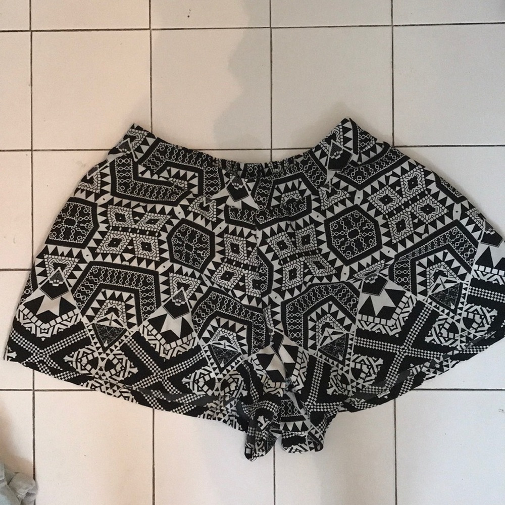 Patterned shorts